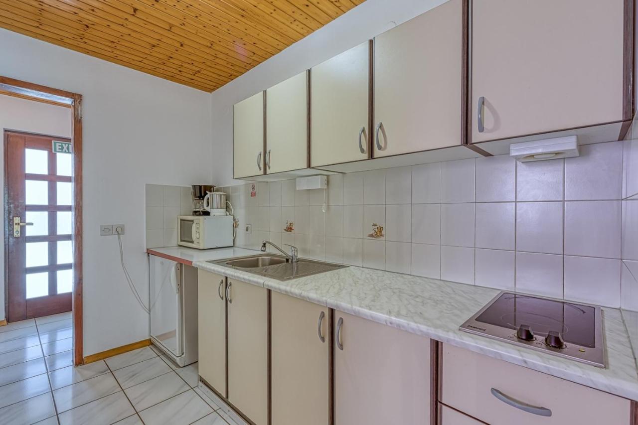 Apartments Kiki Spada Poreč Exteriör bild