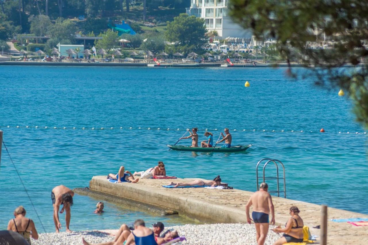 Apartments Kiki Spada Poreč Exteriör bild