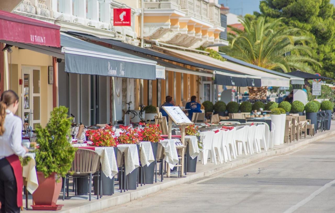 Apartments Kiki Spada Poreč Exteriör bild